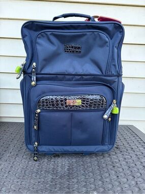 Samantha Brown Lightweight Convertible Underseater Carryon Luggage in Blue Croc